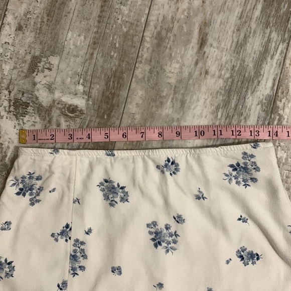 American Eagle floral mini skirt - Picture 8 of 12